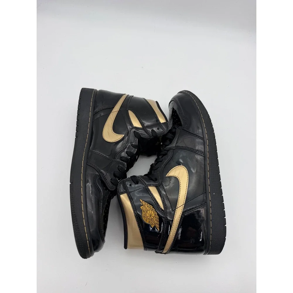 Nike Air Jordan 1 Retro High OG Black Metallic Gold 555088-032 Mens 13 2020